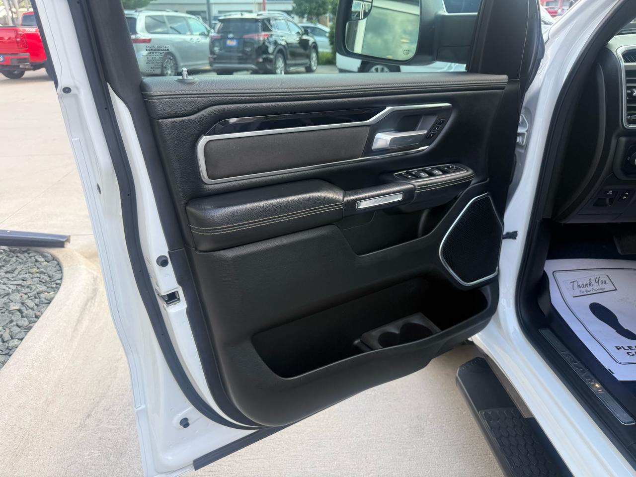 RAM 1500 Laramie 4x4 Crew Cab 6'4" Box 2020