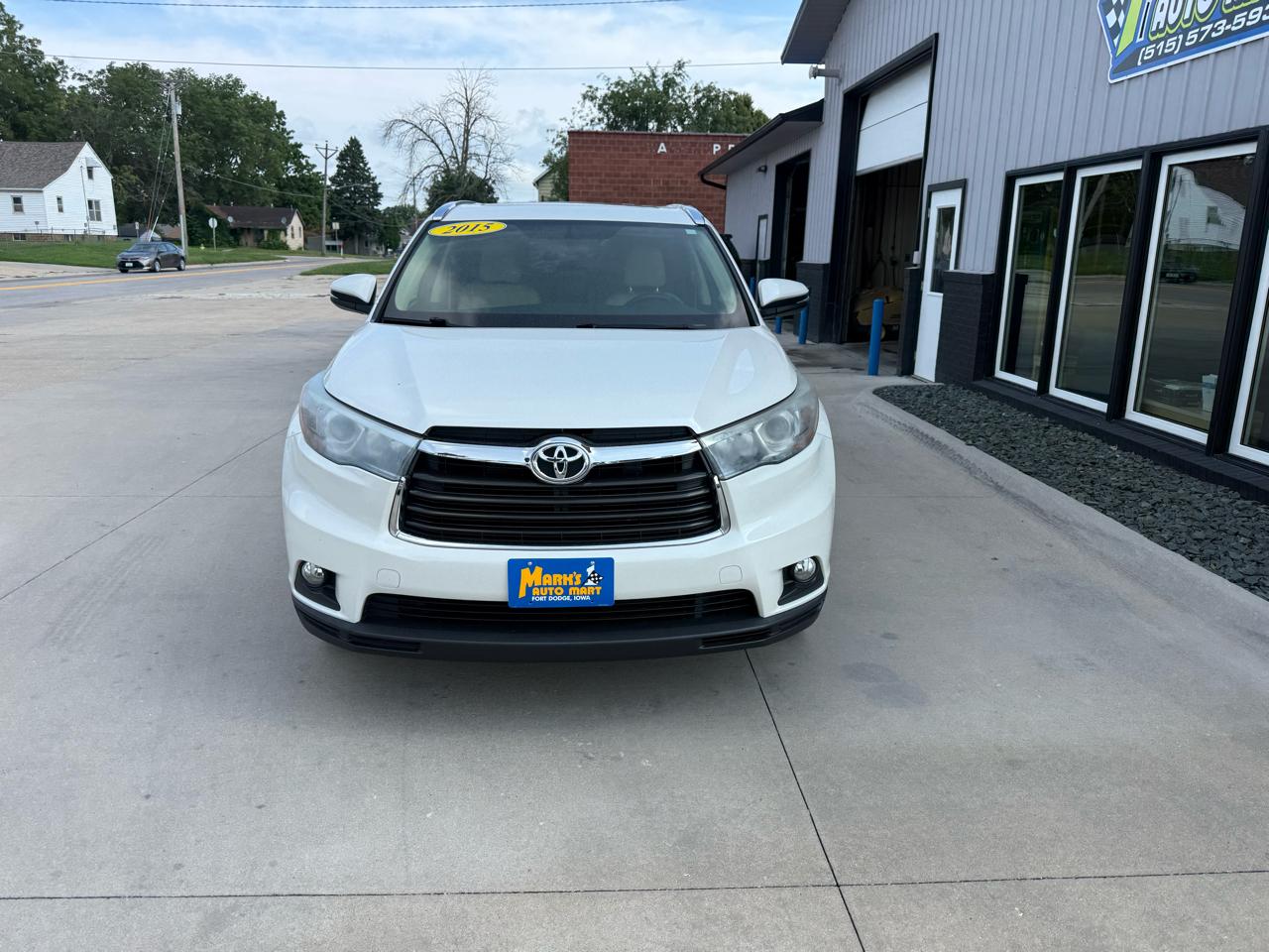 Toyota Highlander AWD 4dr V6 XLE (Natl) 2015