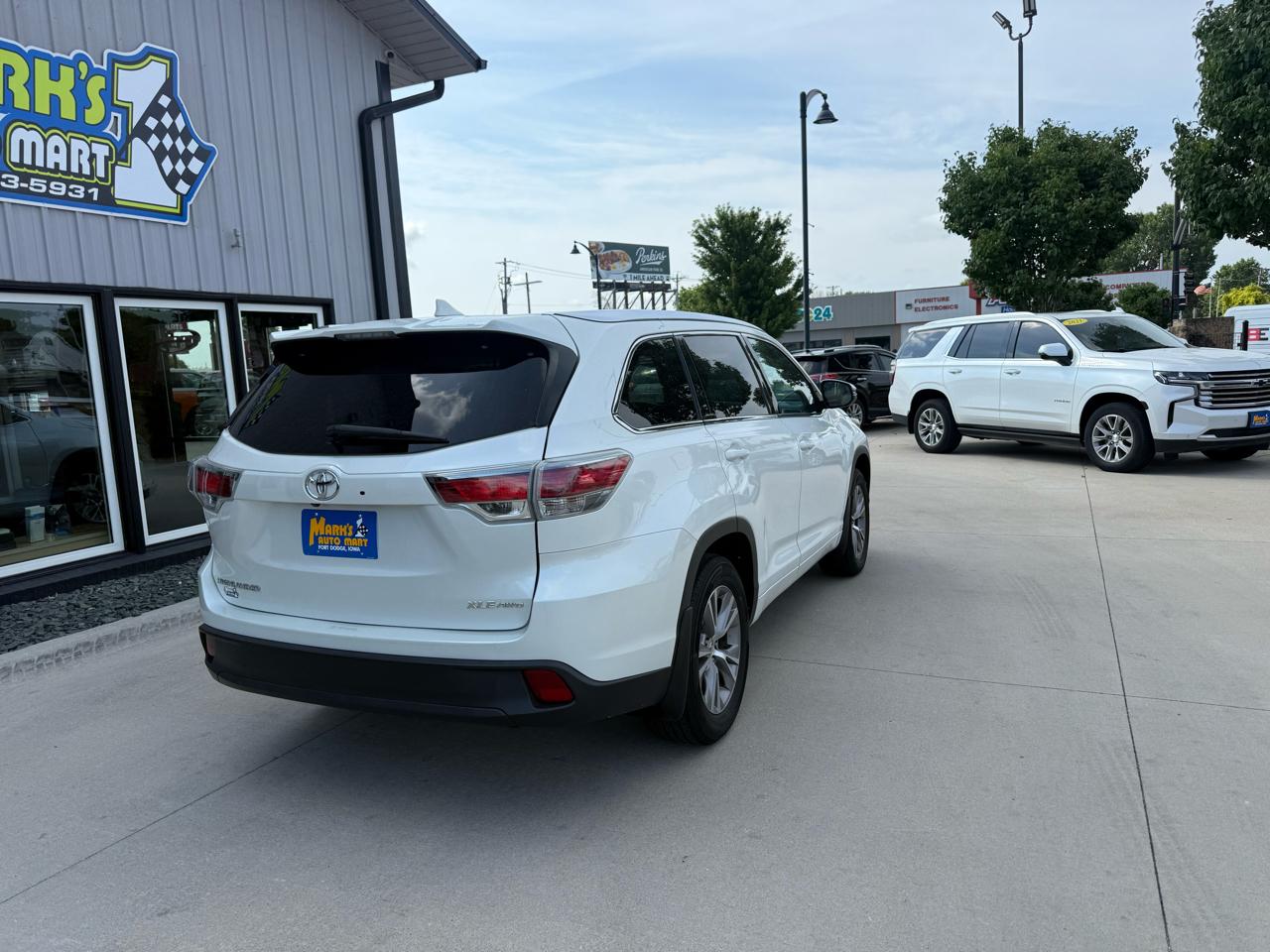 Toyota Highlander AWD 4dr V6 XLE (Natl) 2015