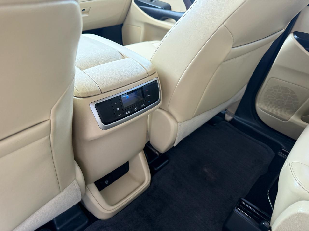 Toyota Highlander AWD 4dr V6 XLE (Natl) 2015