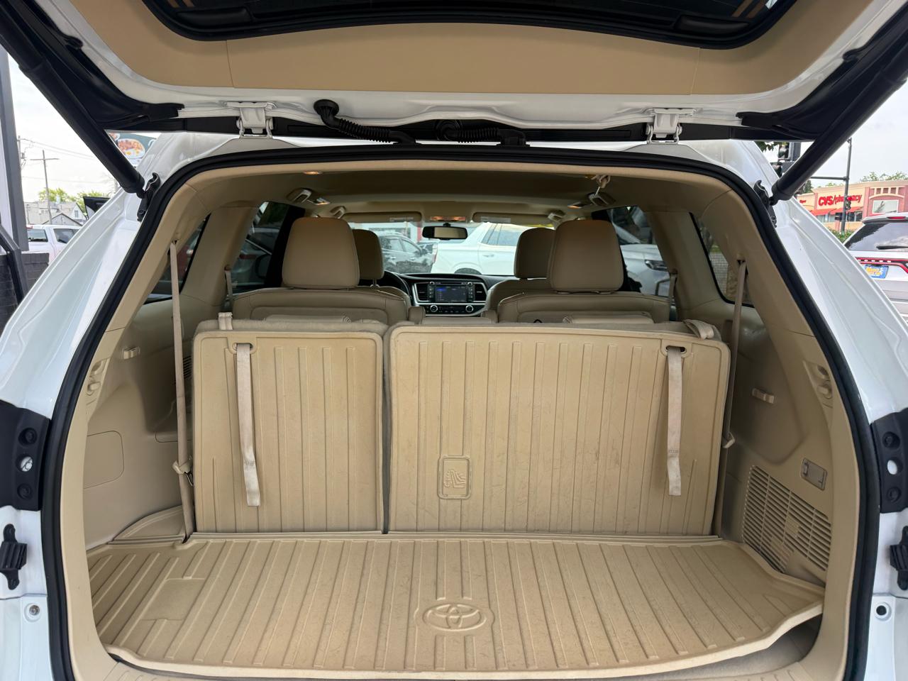Toyota Highlander AWD 4dr V6 XLE (Natl) 2015