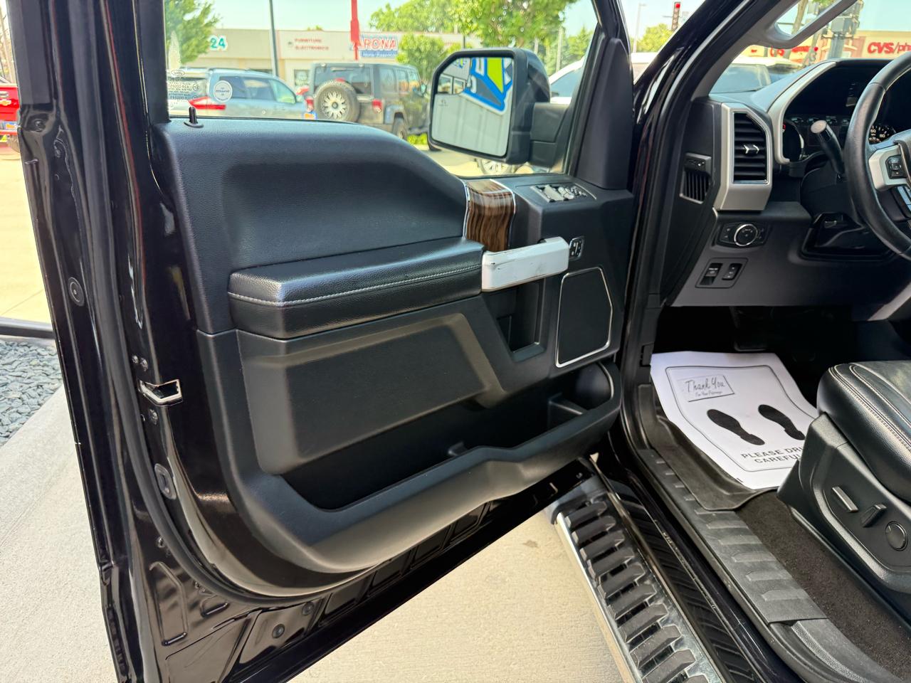 Ford F-150 SuperCrew 139" Lariat 2019