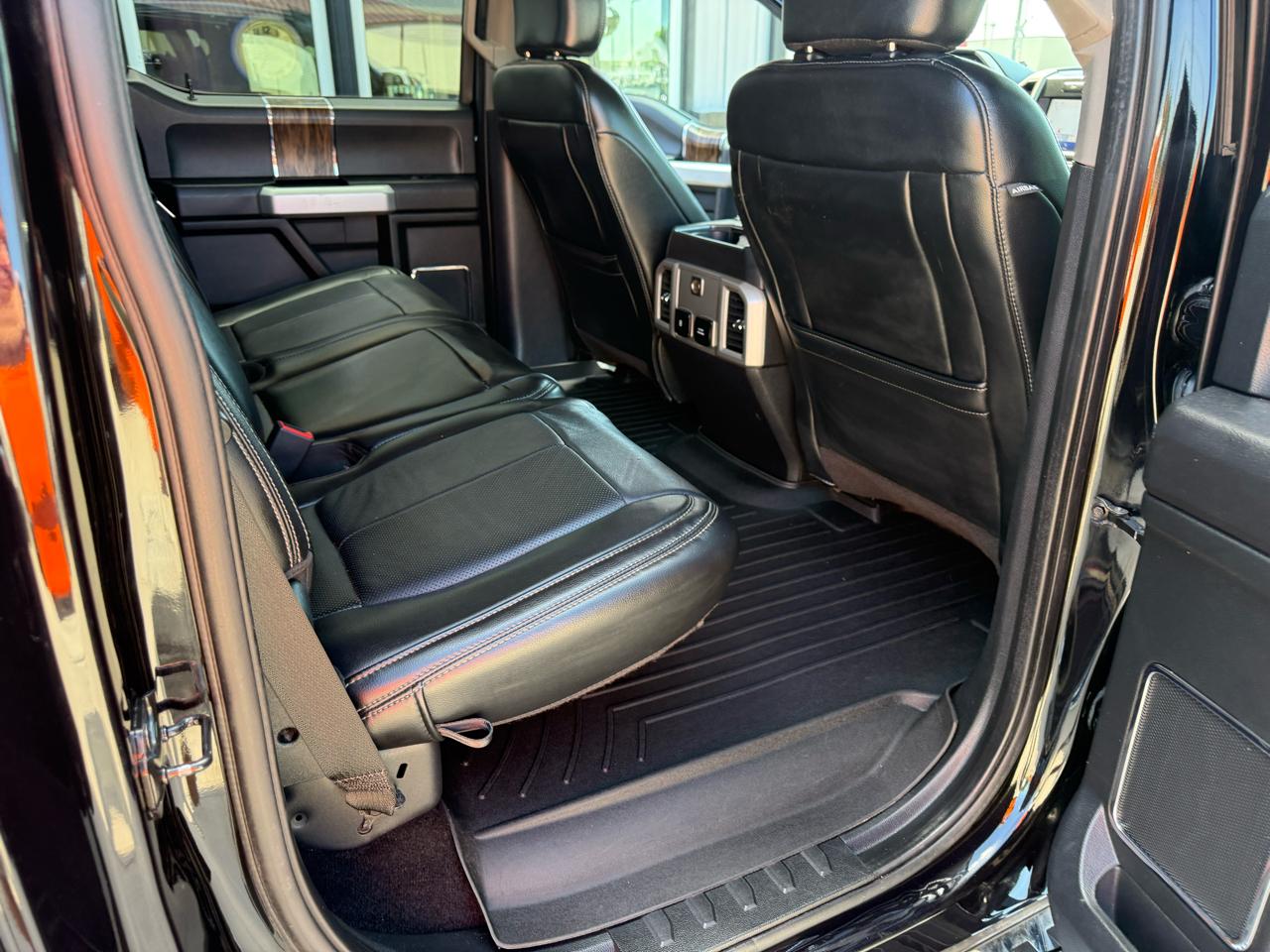 Ford F-150 SuperCrew 139" Lariat 2019
