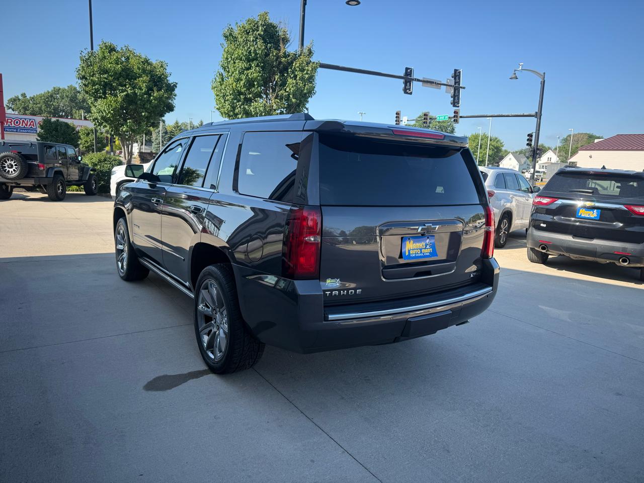 Chevrolet Tahoe 4WD 4dr Premier 2017