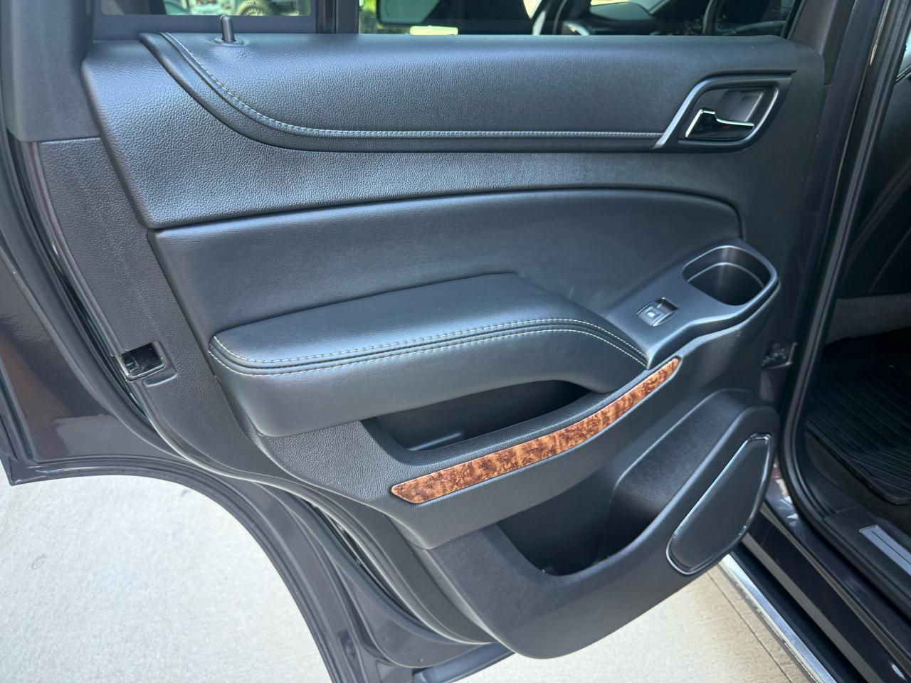Chevrolet Tahoe 4WD 4dr Premier 2017