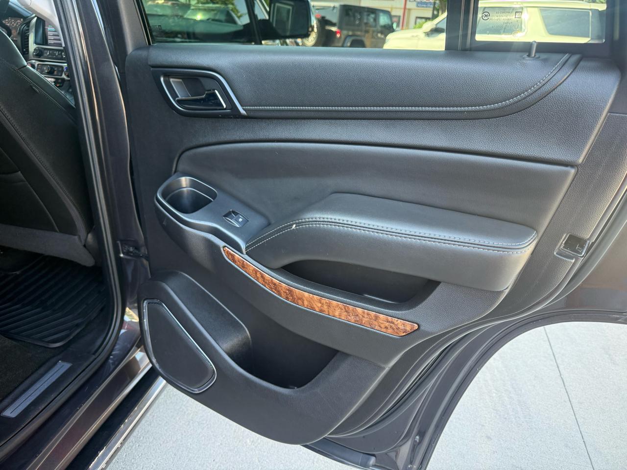 Chevrolet Tahoe 4WD 4dr Premier 2017