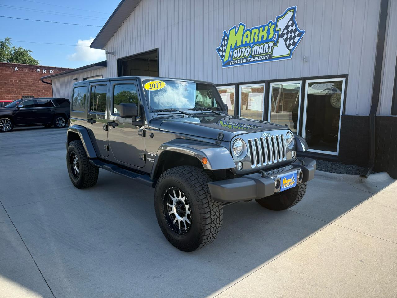 2017 Jeep Wrangler Unlimited 4WD 4dr Sahara