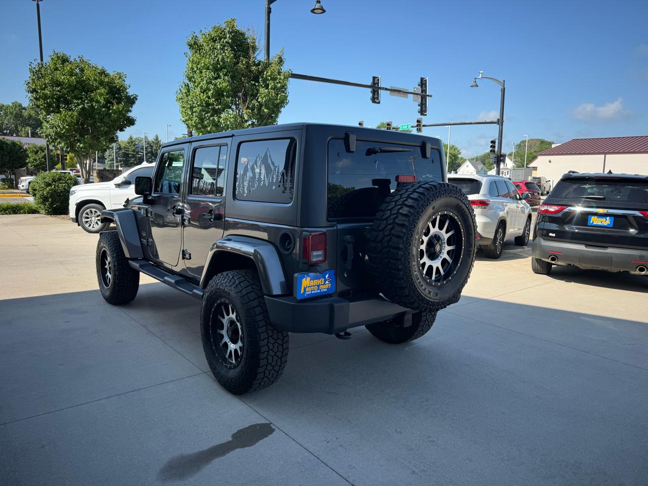 Jeep Wrangler Unlimited 4WD 4dr Sahara 2017