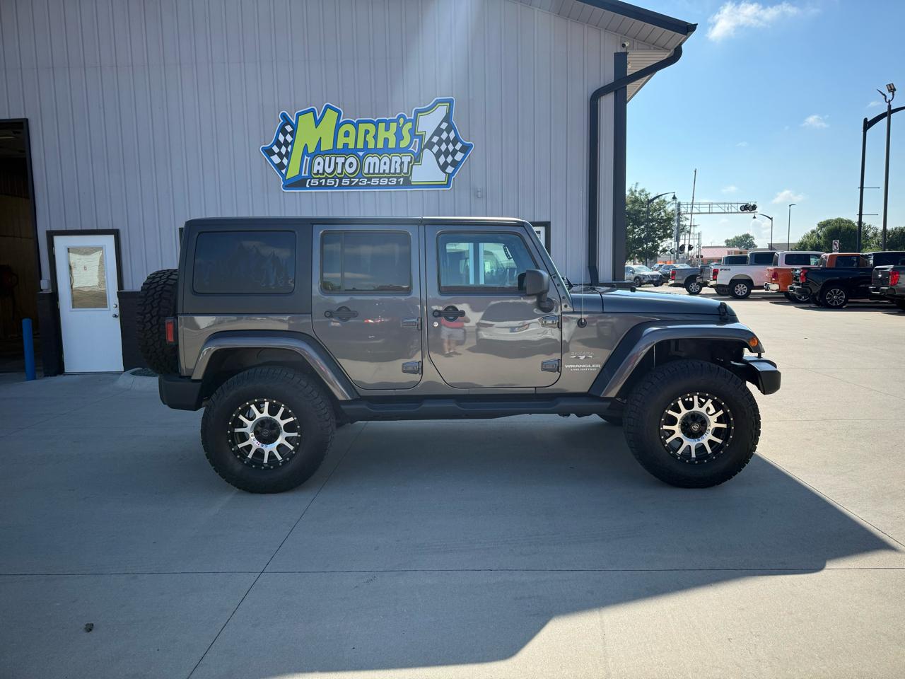 Jeep Wrangler Unlimited 4WD 4dr Sahara 2017