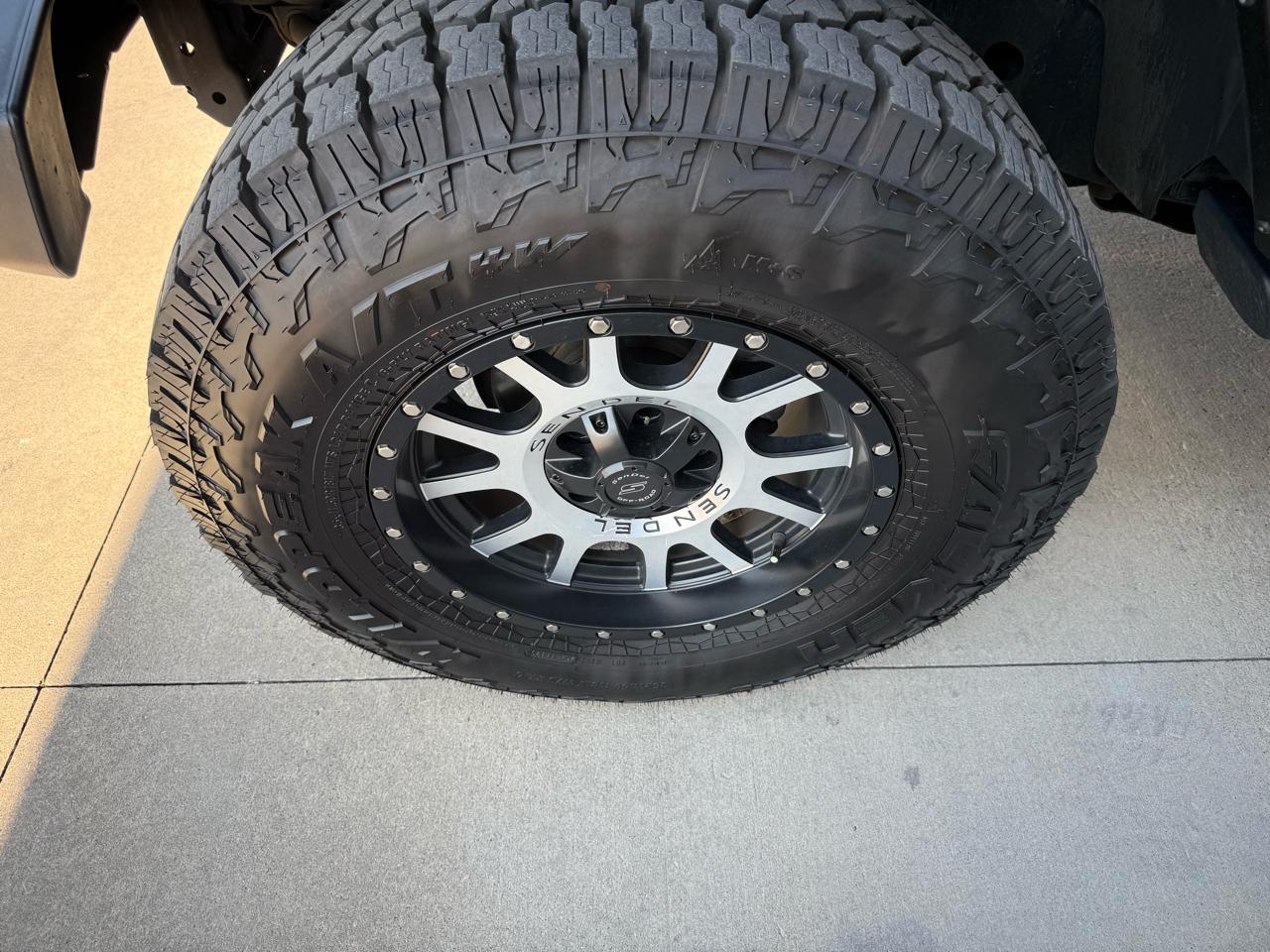 Jeep Wrangler Unlimited 4WD 4dr Sahara 2017