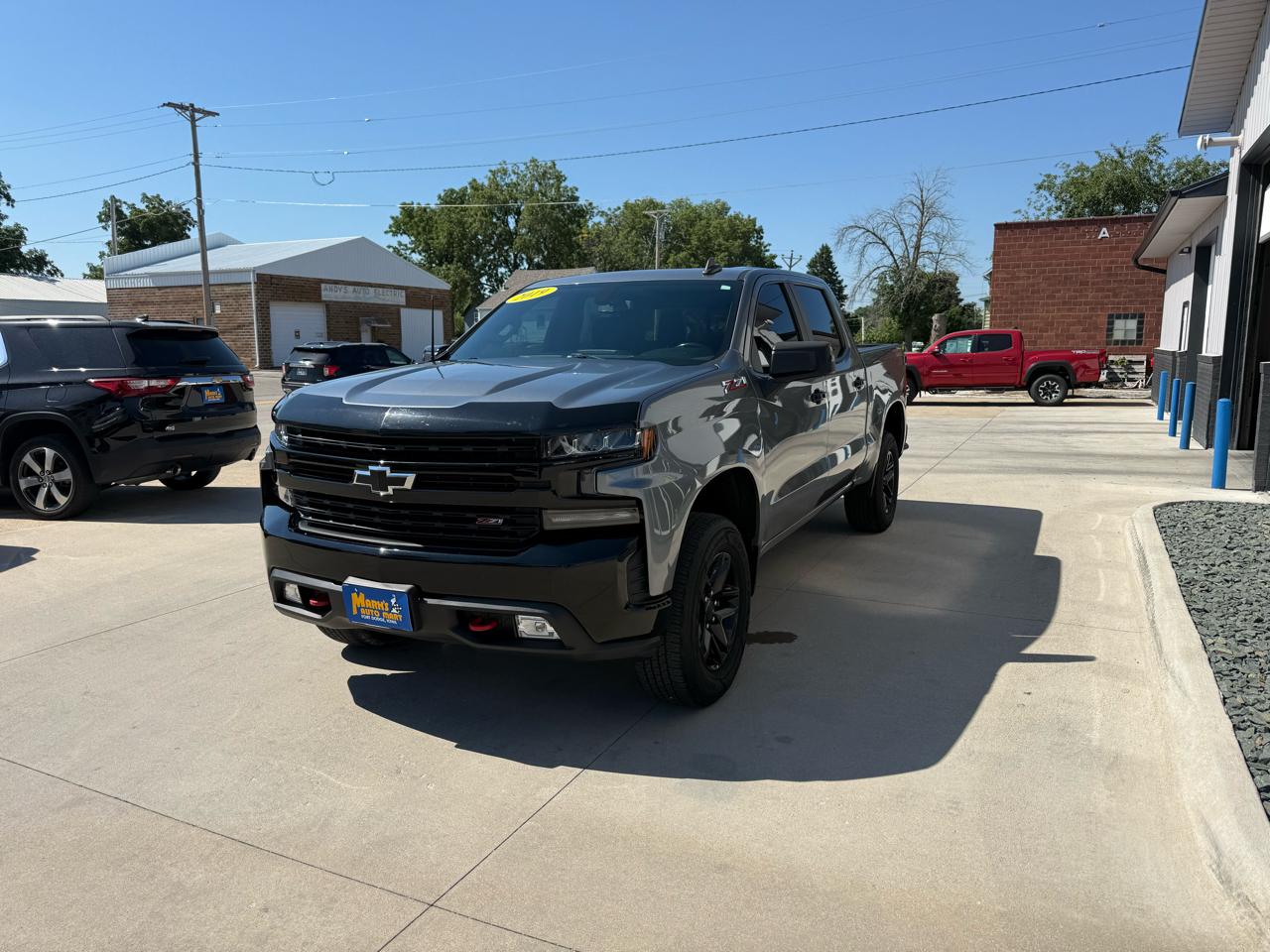 Chevrolet Silverado 1500 4WD Crew Cab 147" LT Trail Boss 2019