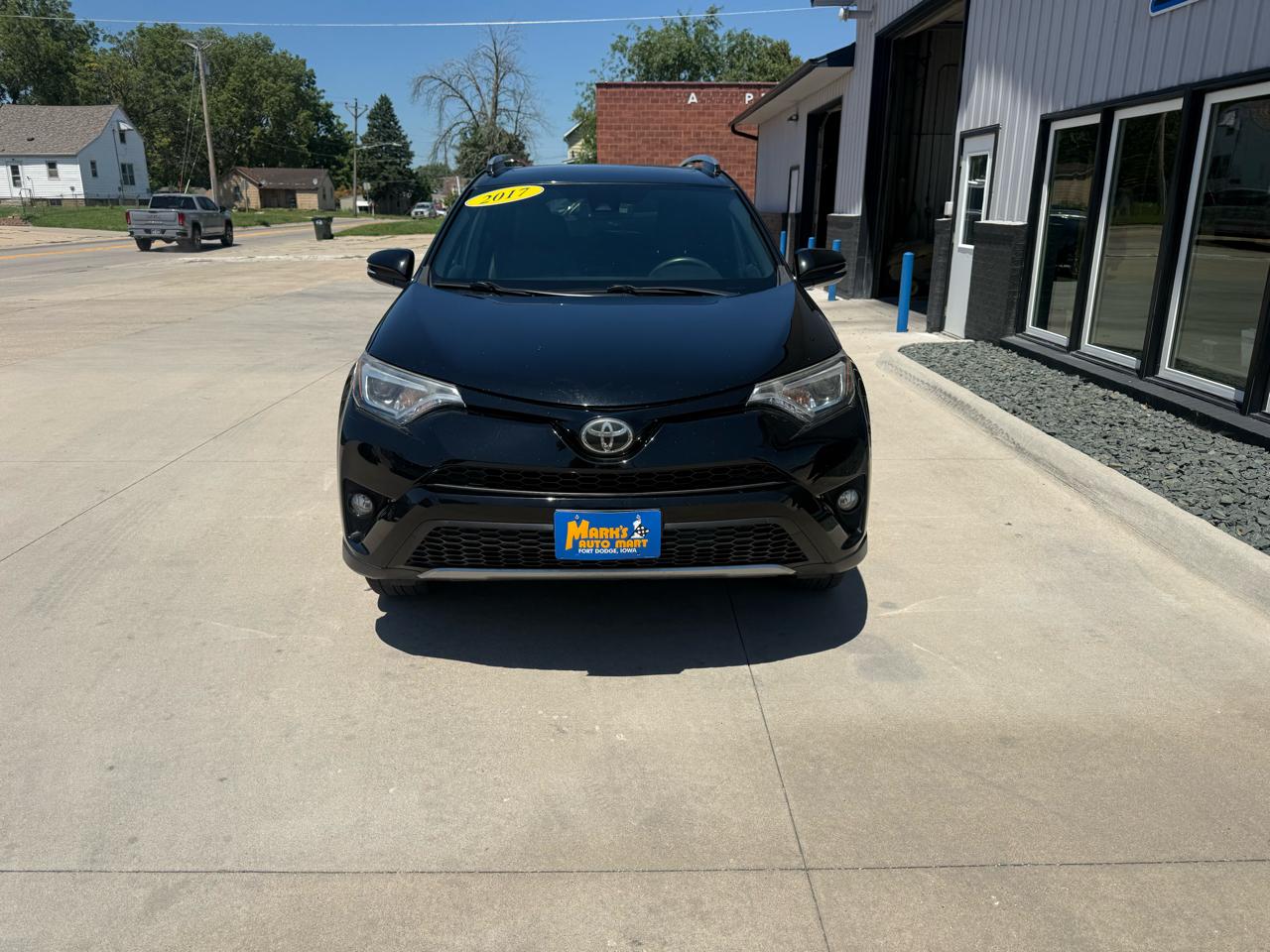 Toyota RAV4 SE AWD (Natl) 2017