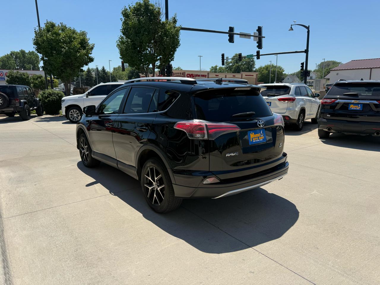 Toyota RAV4 SE AWD (Natl) 2017