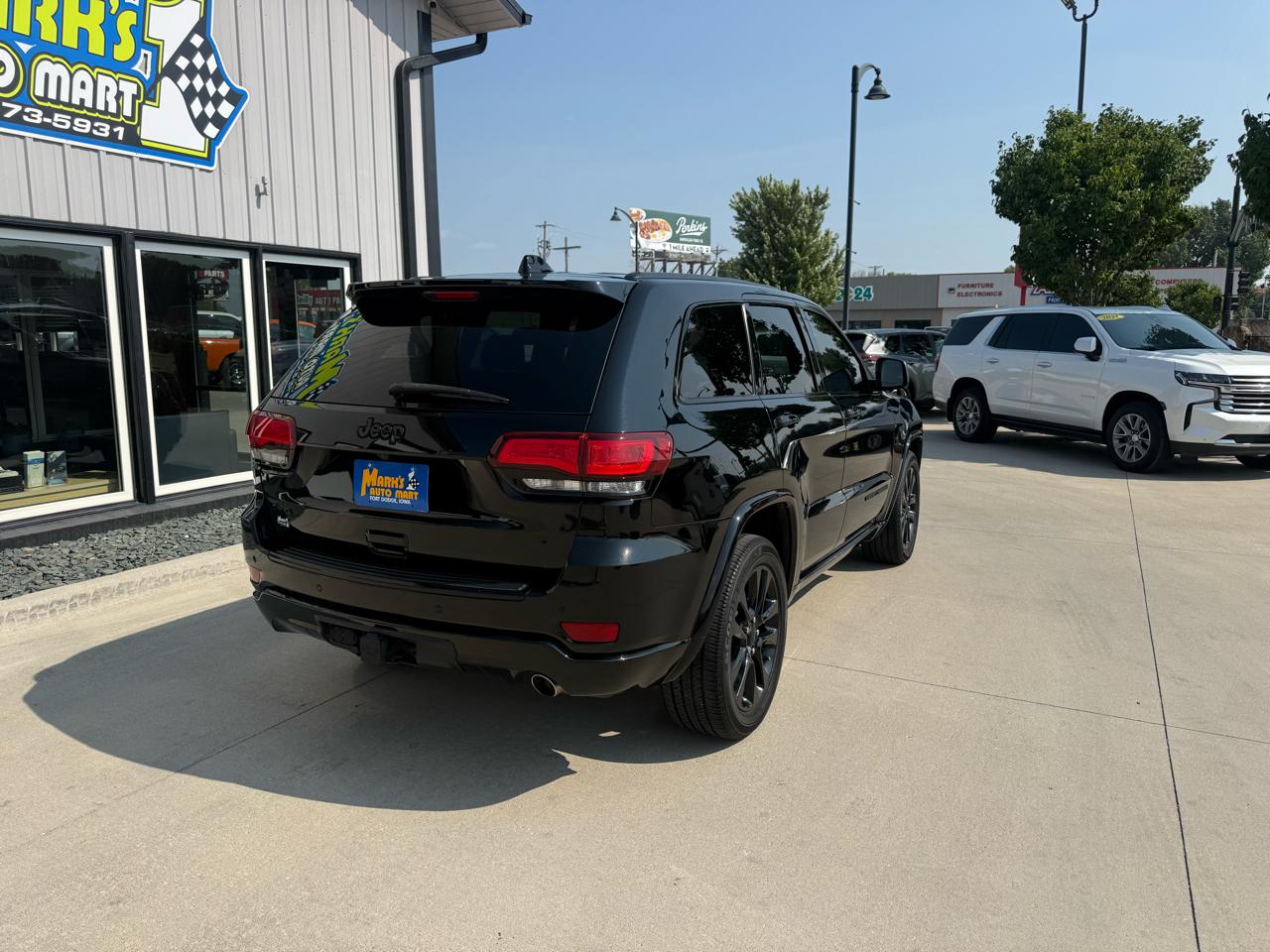 Jeep Grand Cherokee Altitude 4x4 *Ltd Avail* 2017