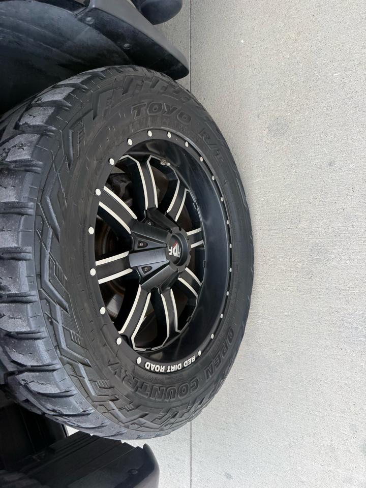 Nissan Titan 4x4 Crew Cab PRO-4X 2017