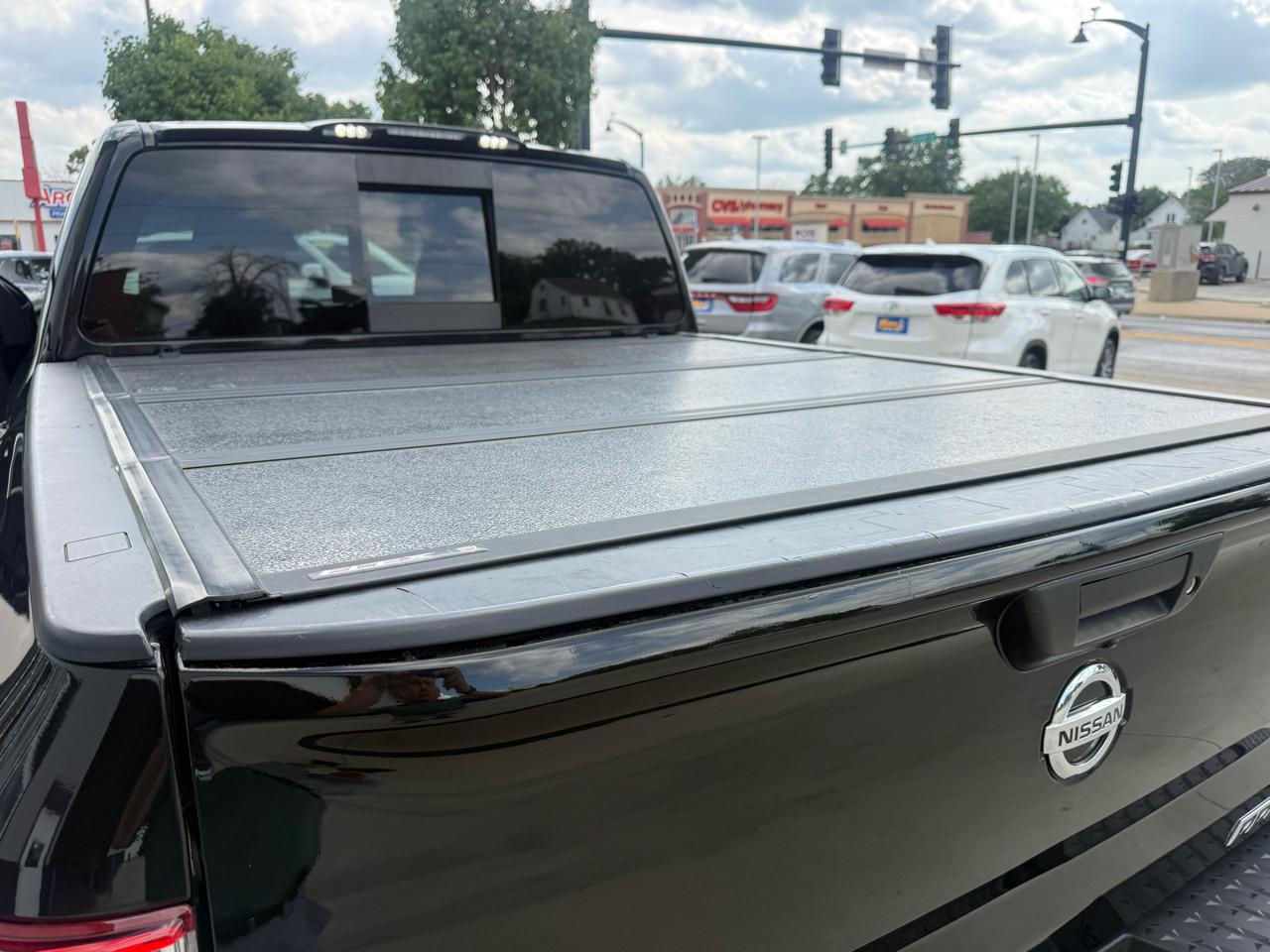 Nissan Titan 4x4 Crew Cab PRO-4X 2017