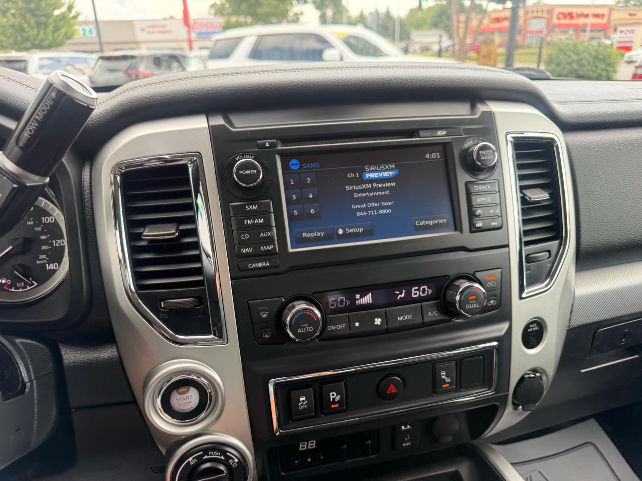 Nissan Titan 4x4 Crew Cab PRO-4X 2017