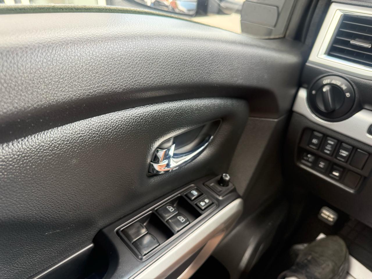 Nissan Titan 4x4 Crew Cab PRO-4X 2017