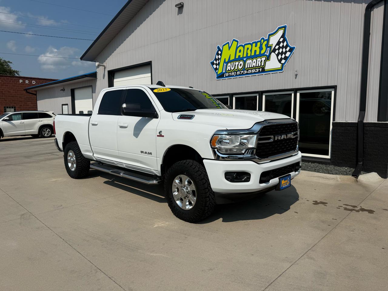 2022 RAM 2500 Big Horn 4x4 Crew Cab 6'4" Box
