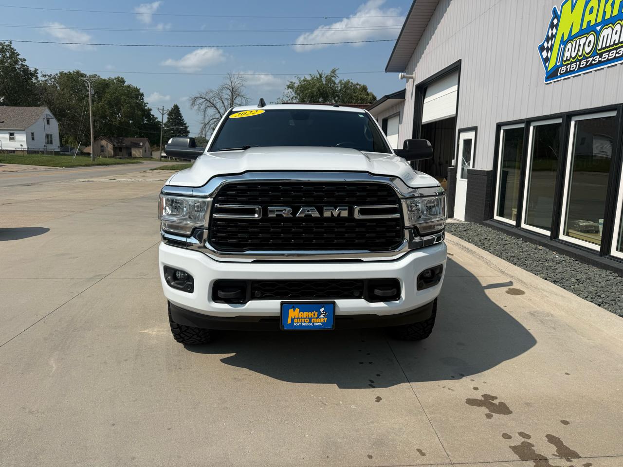RAM 2500 Big Horn 4x4 Crew Cab 6'4" Box 2022