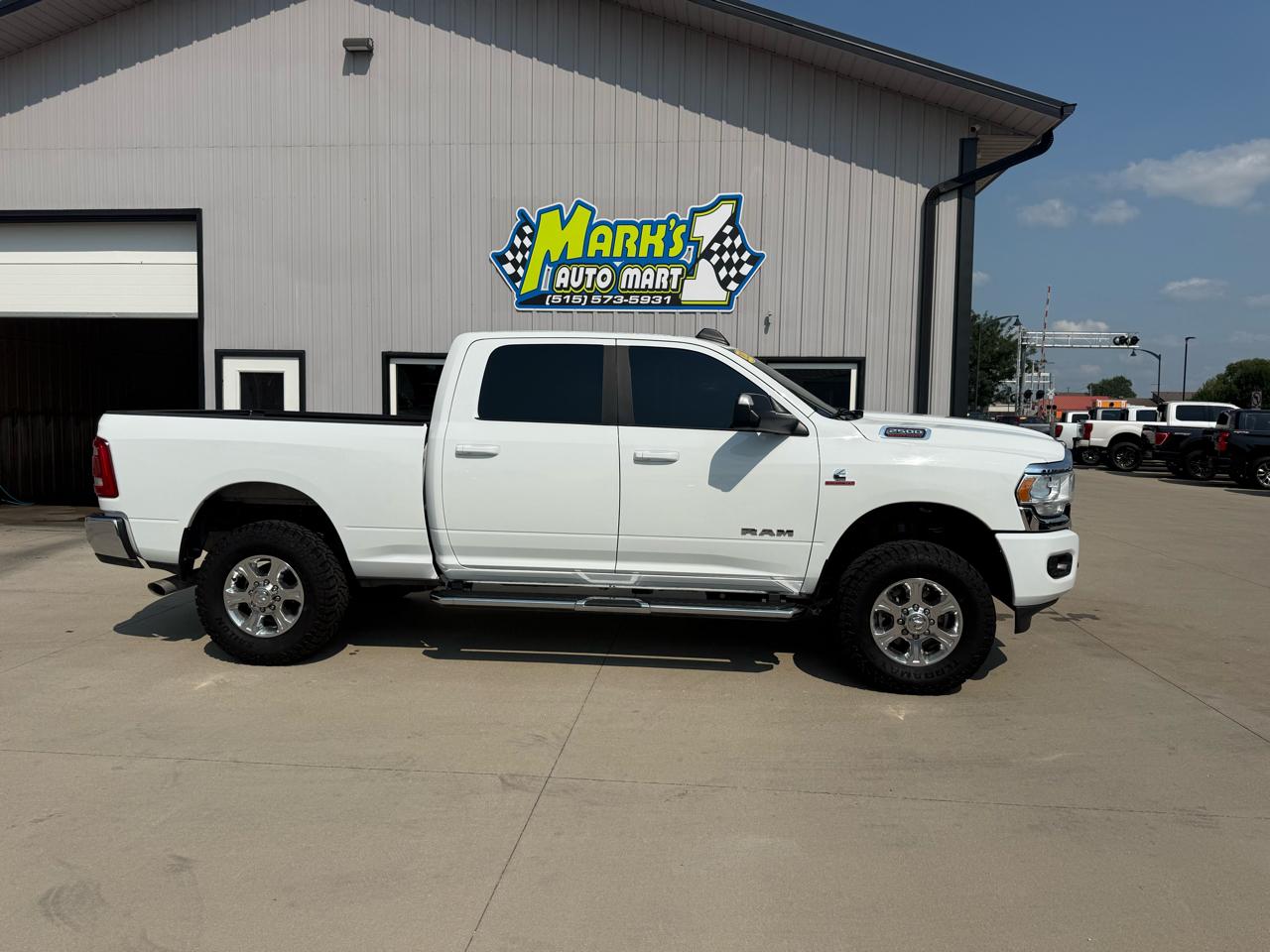 RAM 2500 Big Horn 4x4 Crew Cab 6'4" Box 2022