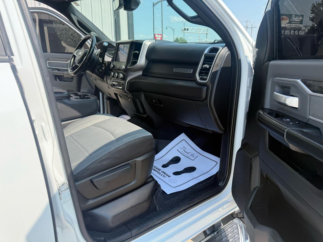 RAM 2500 Big Horn 4x4 Crew Cab 6'4" Box 2022