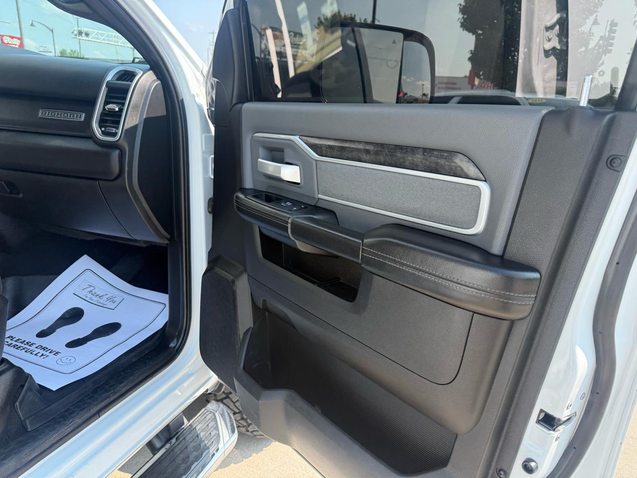 RAM 2500 Big Horn 4x4 Crew Cab 6'4" Box 2022