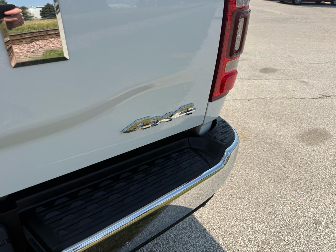RAM 2500 Big Horn 4x4 Crew Cab 6'4" Box 2022