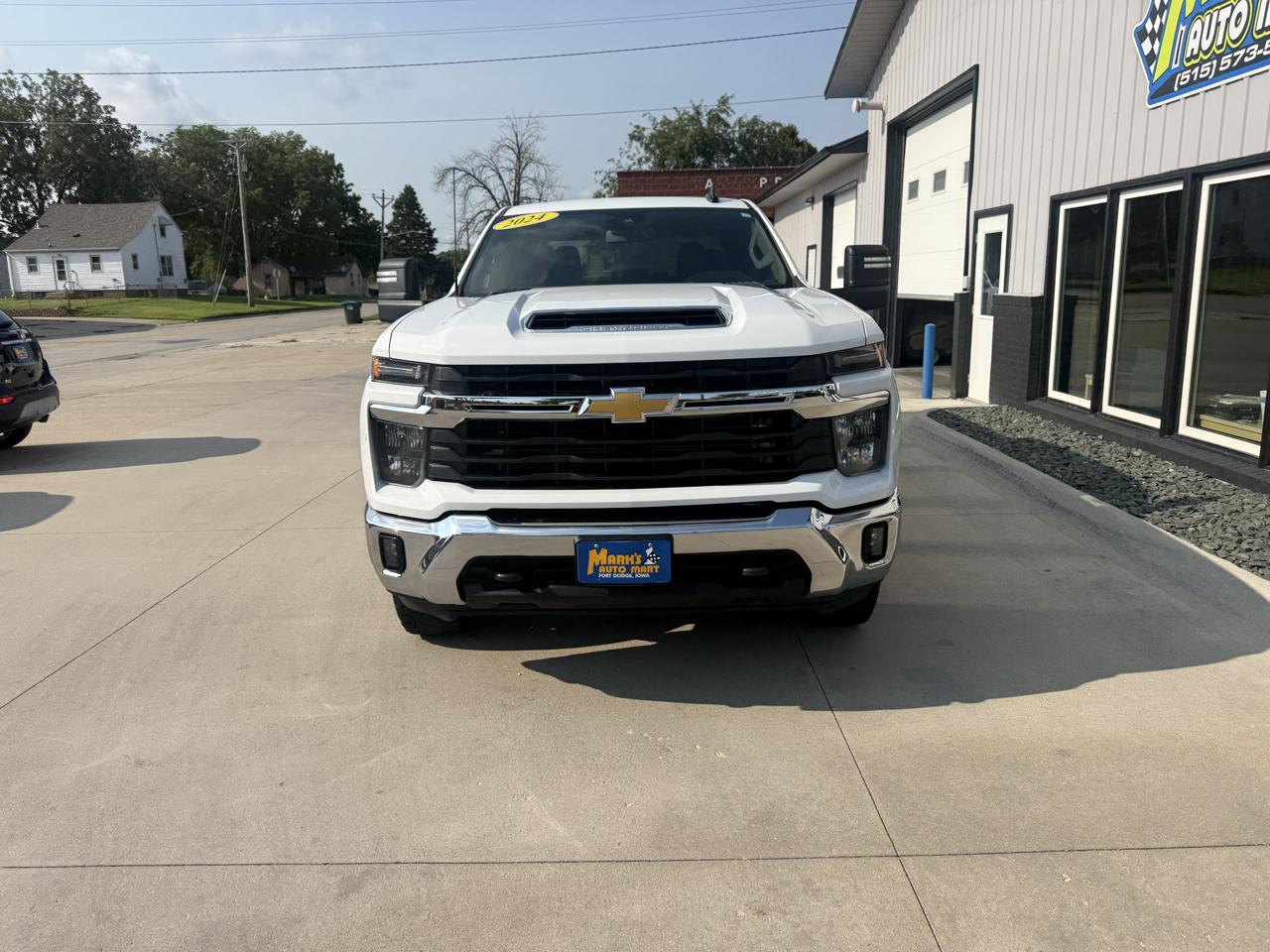 Chevrolet Silverado 2500HD 4WD Crew Cab 172" LT 2024