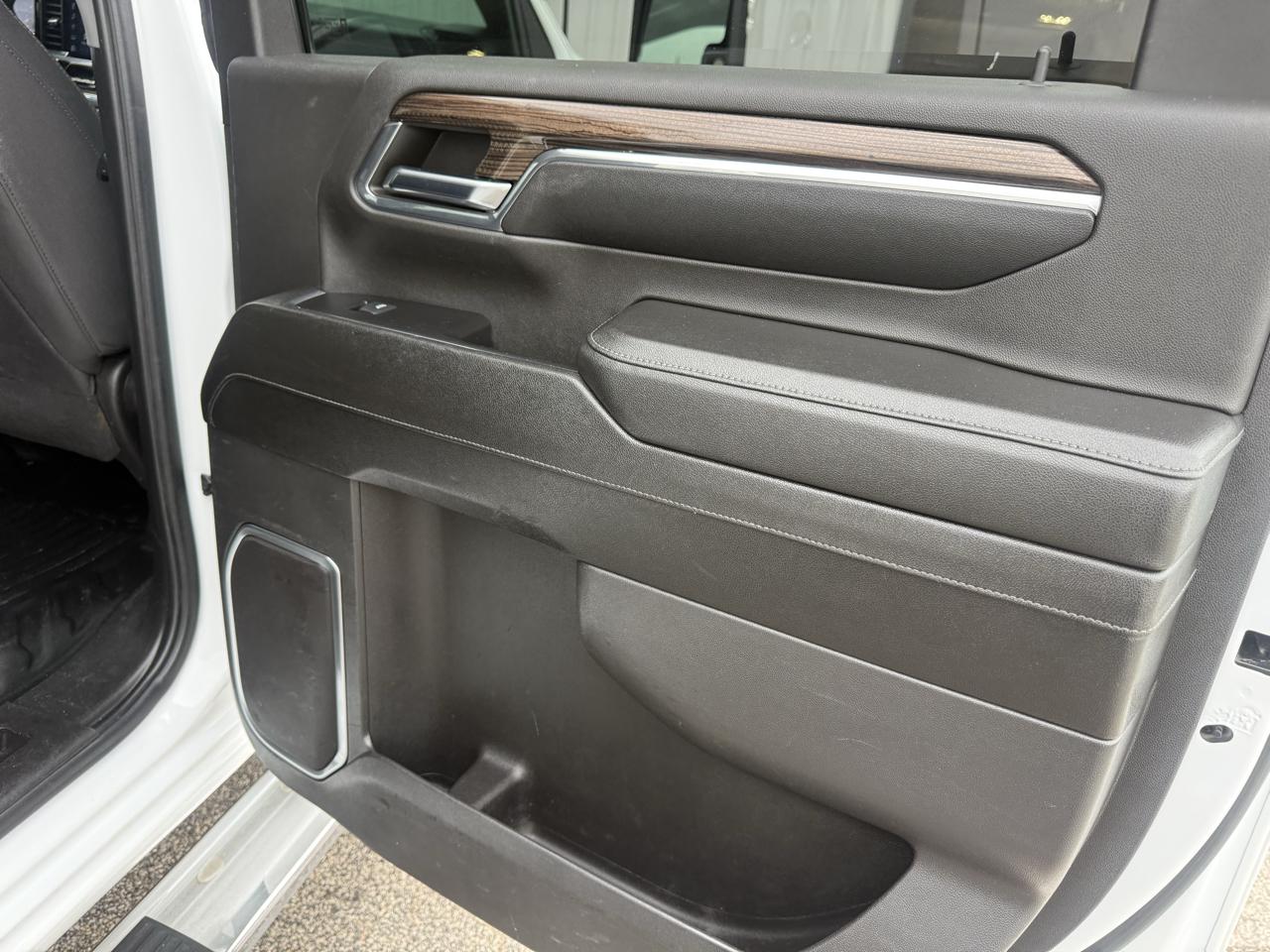 Chevrolet Silverado 2500HD 4WD Crew Cab 172" LT 2024
