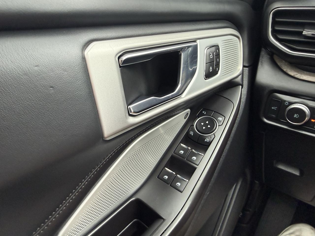 Ford Explorer Platinum 4WD 2020