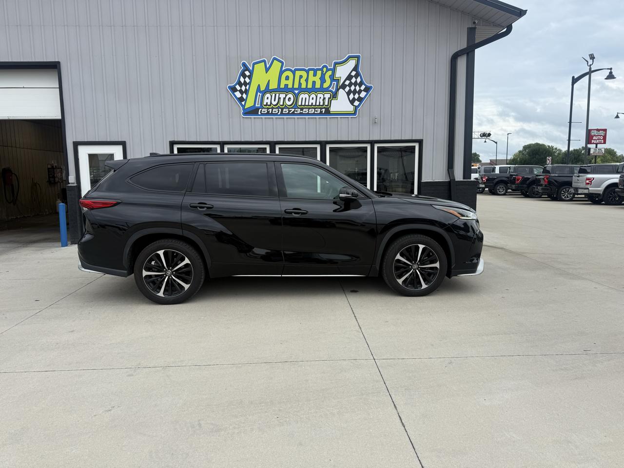 Toyota Highlander XSE AWD (Natl) 2021