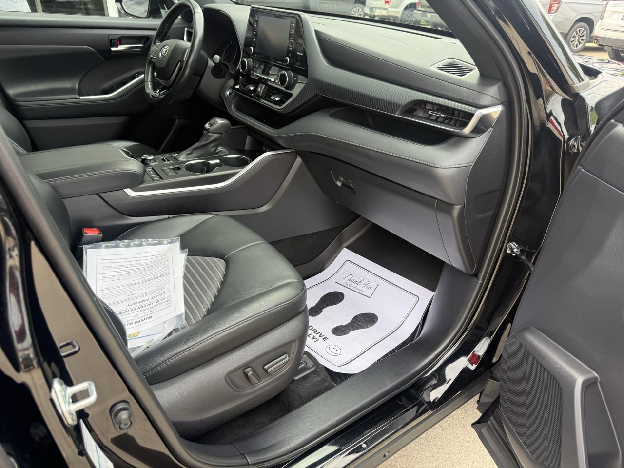 Toyota Highlander XSE AWD (Natl) 2021