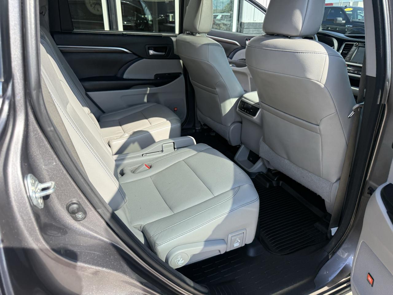 Toyota Highlander AWD 4dr V6 Limited (Natl) 2016