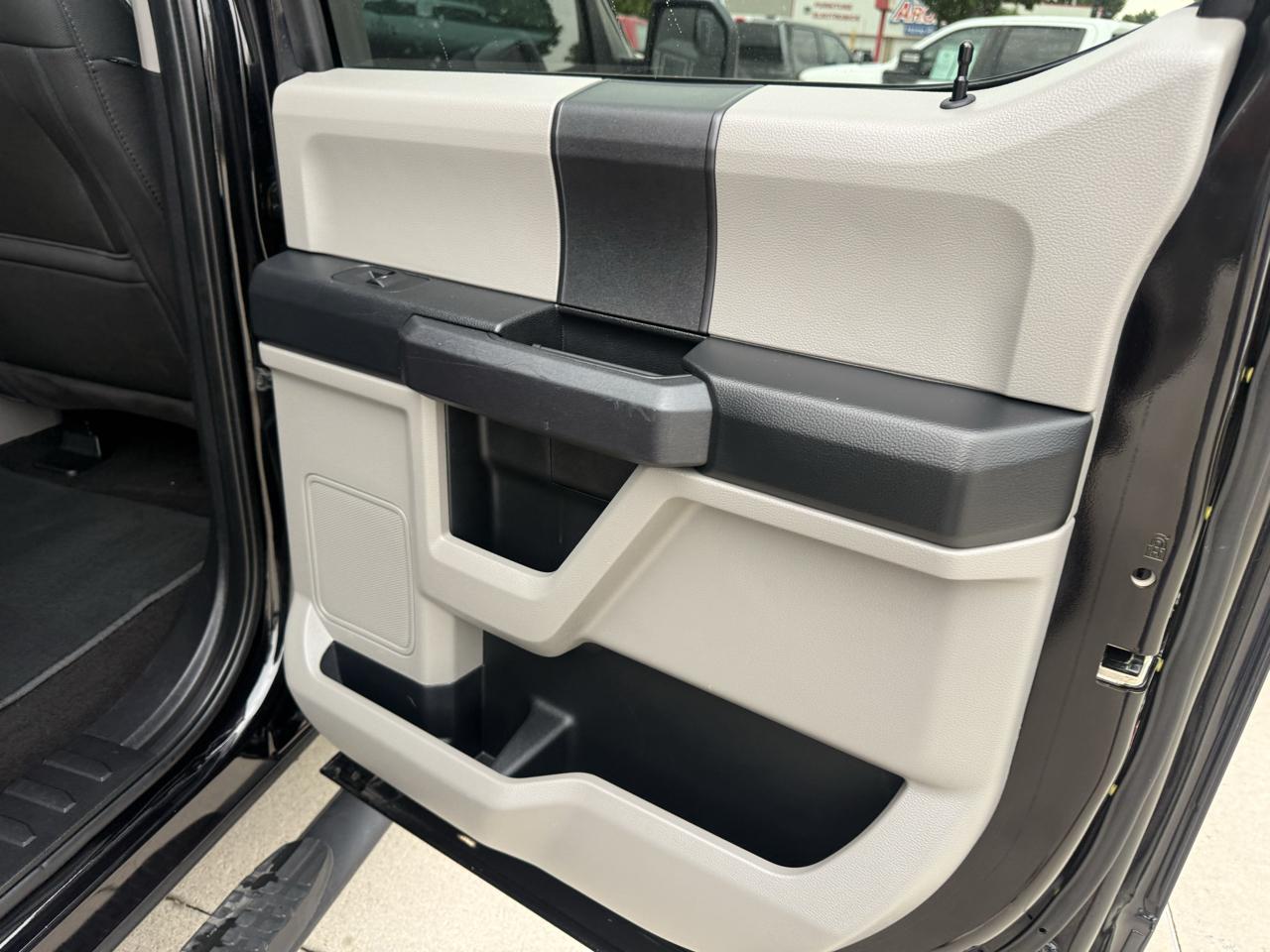 Ford F-150 STX 4WD SuperCrew 5.5' Box 2020