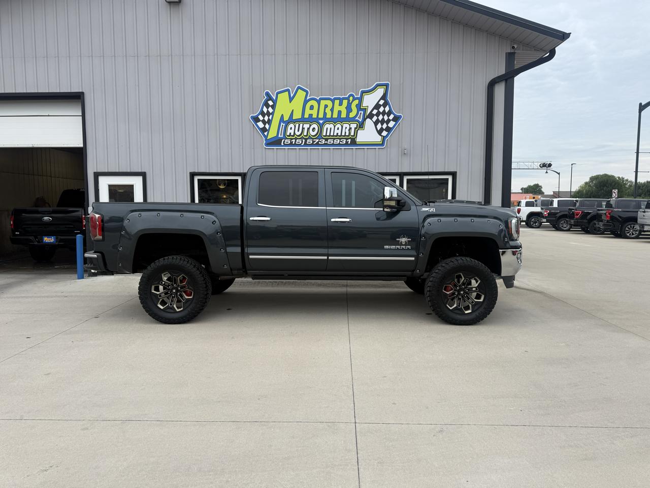 GMC Sierra 1500 4WD Crew Cab 143.5" SLT 2018
