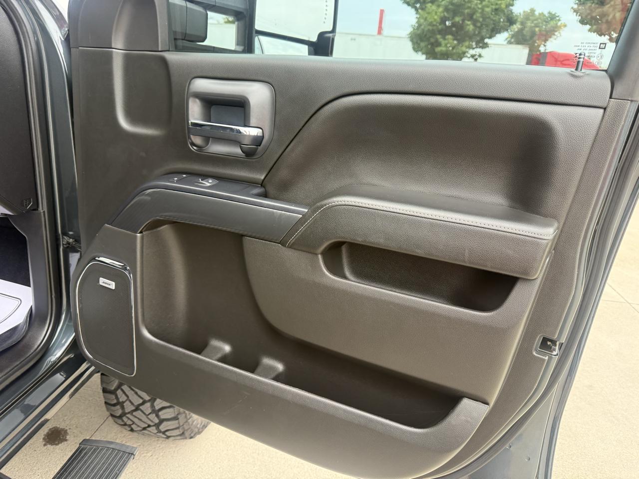 GMC Sierra 1500 4WD Crew Cab 143.5" SLT 2018