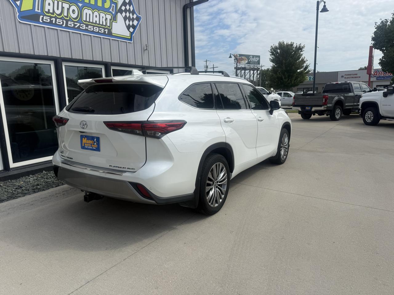 Toyota Highlander Platinum AWD (Natl) 2020