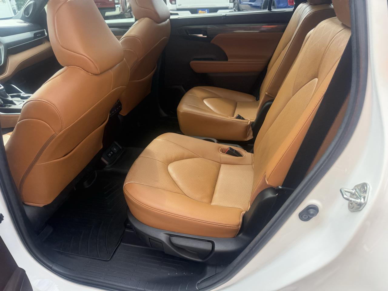 Toyota Highlander Platinum AWD (Natl) 2020