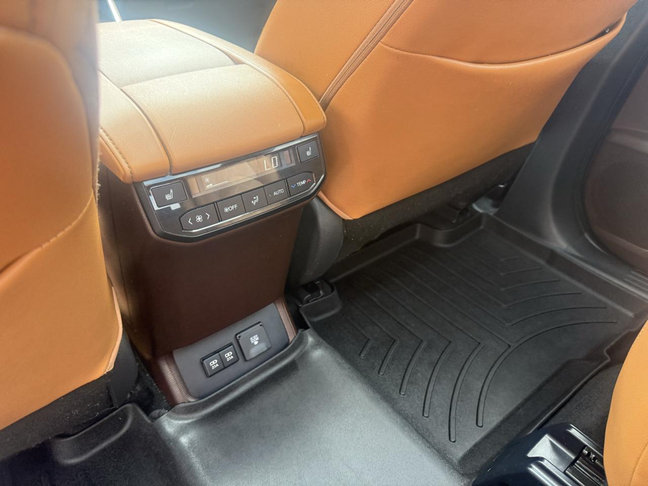 Toyota Highlander Platinum AWD (Natl) 2020