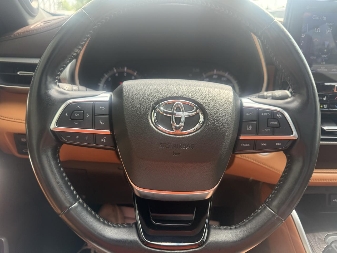 Toyota Highlander Platinum AWD (Natl) 2020