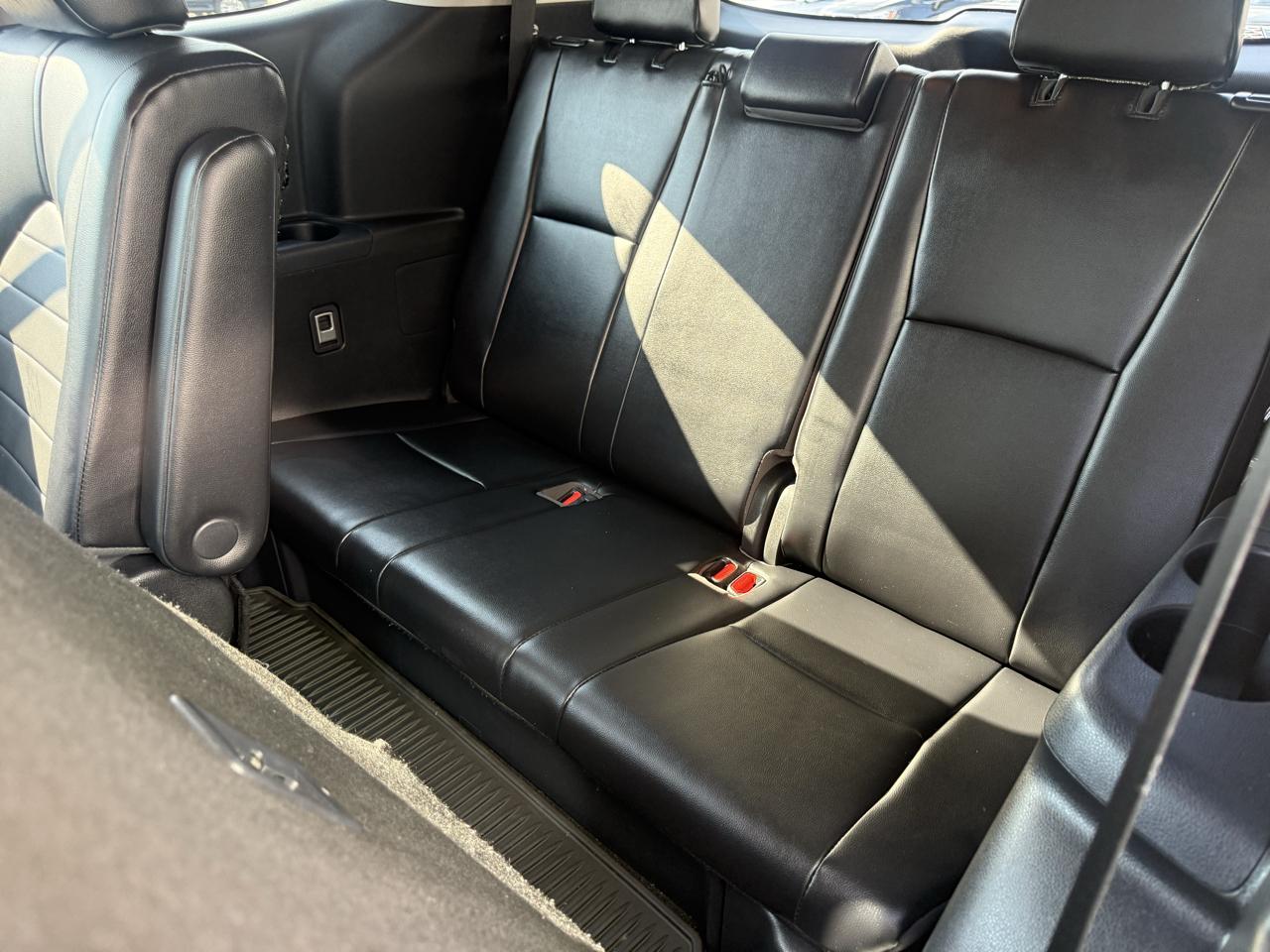 Toyota Highlander Hybrid XLE AWD (Natl) 2021