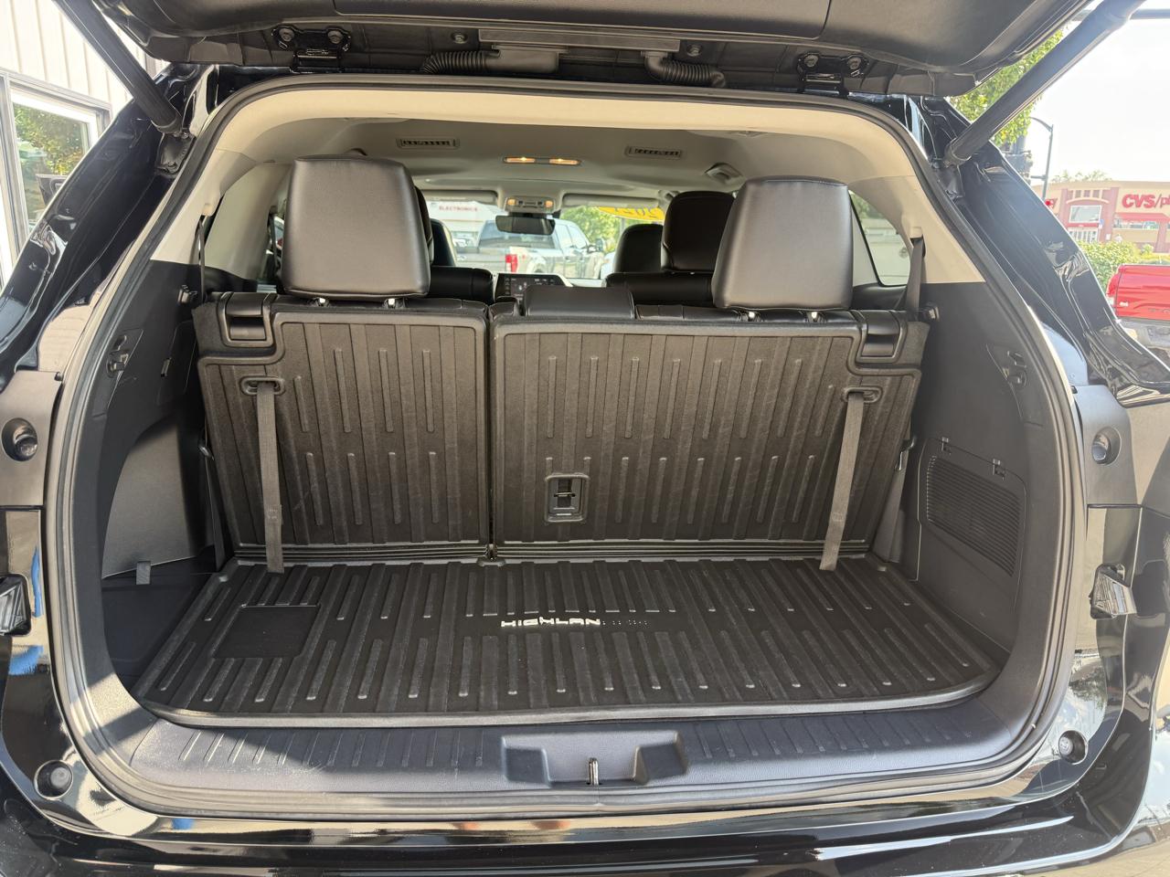 Toyota Highlander Hybrid XLE AWD (Natl) 2021