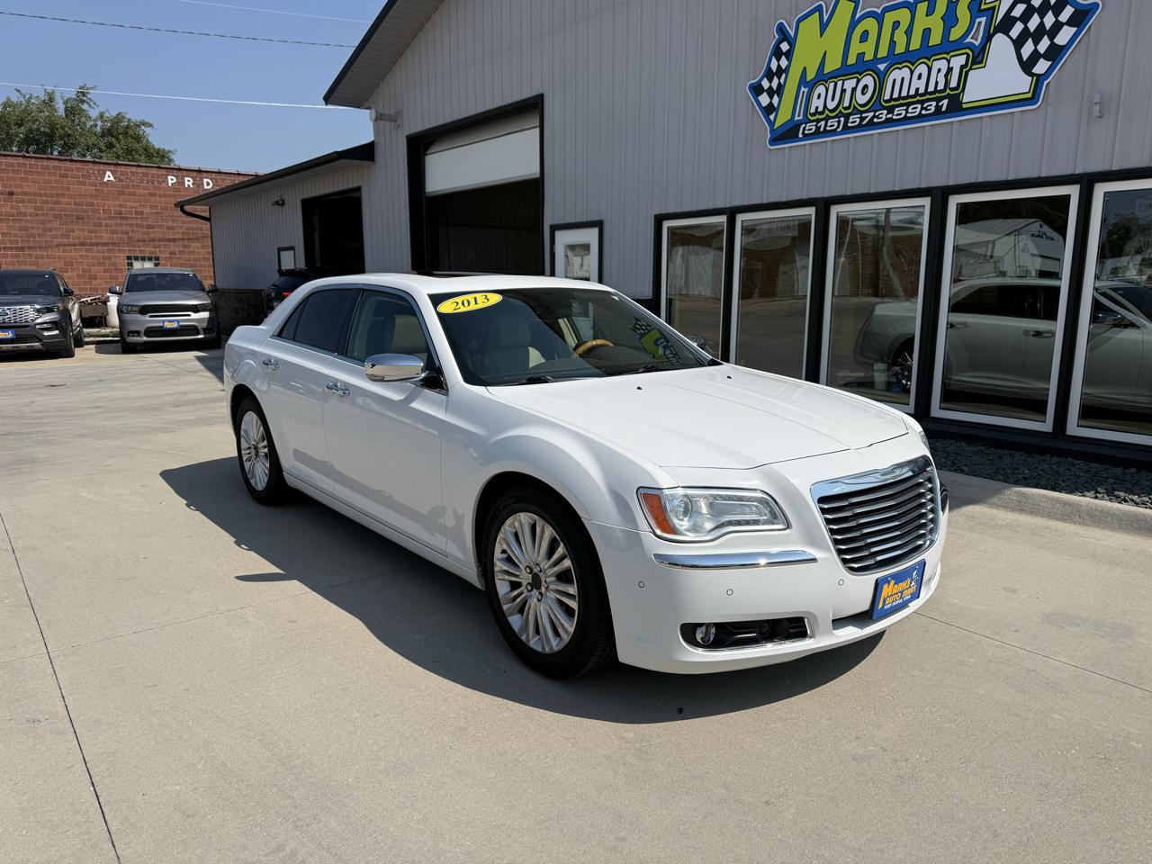 2013 Chrysler 300 4dr Sdn 300C AWD
