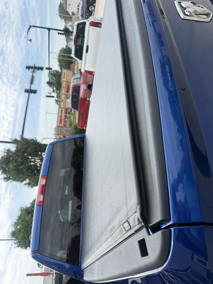 RAM 1500 Express 4x4 Quad Cab 6'4" Box 2017