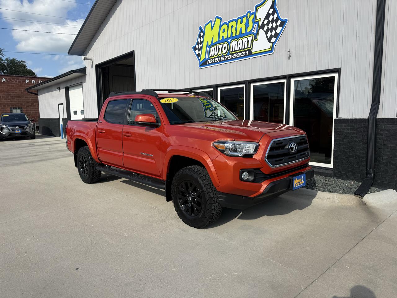 Toyota Tacoma SR5 Double Cab 5' Bed V6 4x4 AT (Natl) 2017