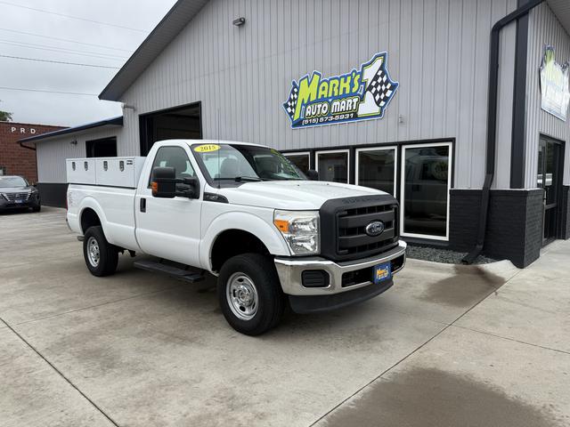 White 2015 Ford F-250 Super Duty Pickup Truck Four-Wheel Drive Automatic