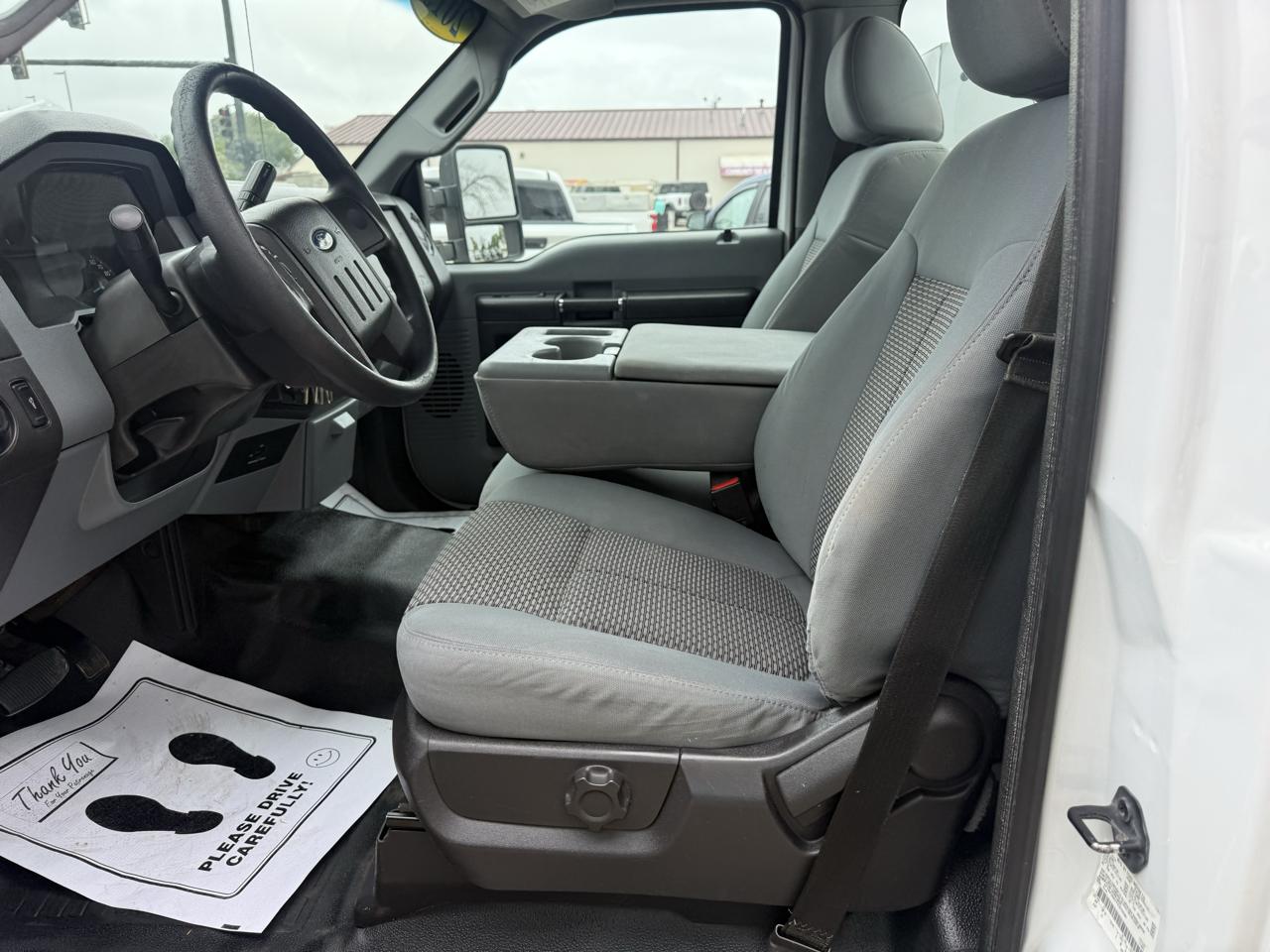 Ford Super Duty F-250 SRW 4WD Reg Cab 137" XLT 2015