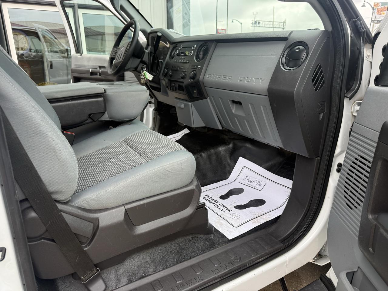 Ford Super Duty F-250 SRW 4WD Reg Cab 137" XLT 2015