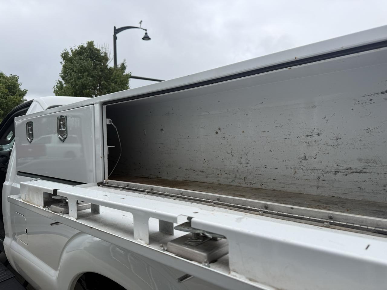 Ford Super Duty F-250 SRW 4WD Reg Cab 137" XLT 2015